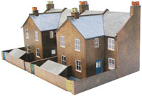 SQC5  Four Red Brick Terrace Backs OO scale